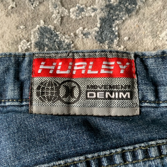 HURLEY STRAIGHT LEG MID WAISTED JEANS SIZE 28 - Picture 5 of 5